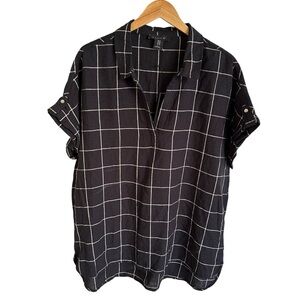 NWT Tahari plus 1X Black Linen Blend Grid Print popover tunic top V Neck Blouse
